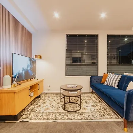 Fitzgerald Focus - Your 1Br Urban Oasis